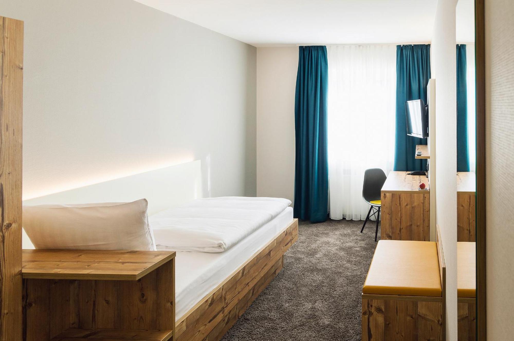 Hotel Rad Тетнанг Номер фото