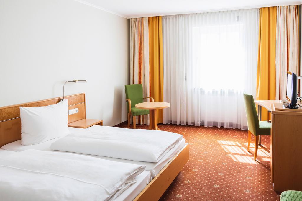 Hotel Rad Тетнанг Экстерьер фото
